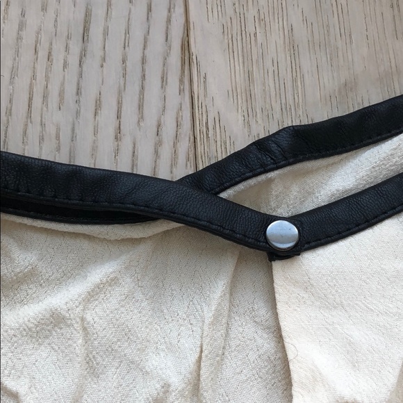 H&M Cream Blouse - Picture 5 of 6